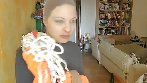 Female Masked Robber Get Her Business