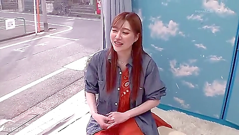 250303丈の長い服を着る奥さん可愛いe4