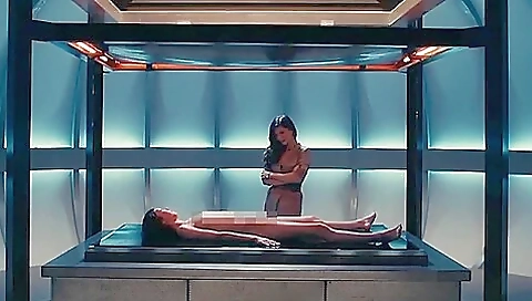 Japanese Girl Tries A Vacuum Bed For The First Time