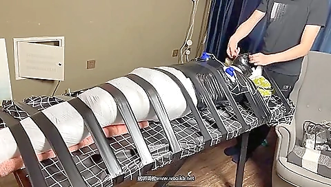 Mummy And Vacuum Bed